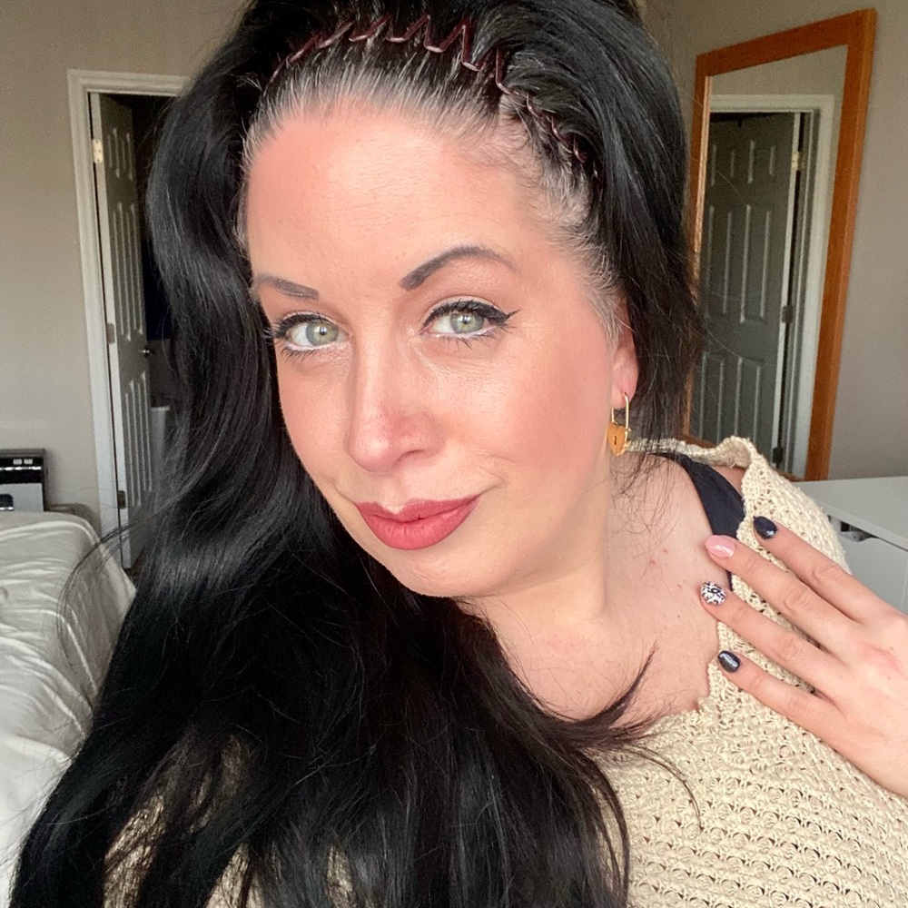 Meet your Posher, Kimberly